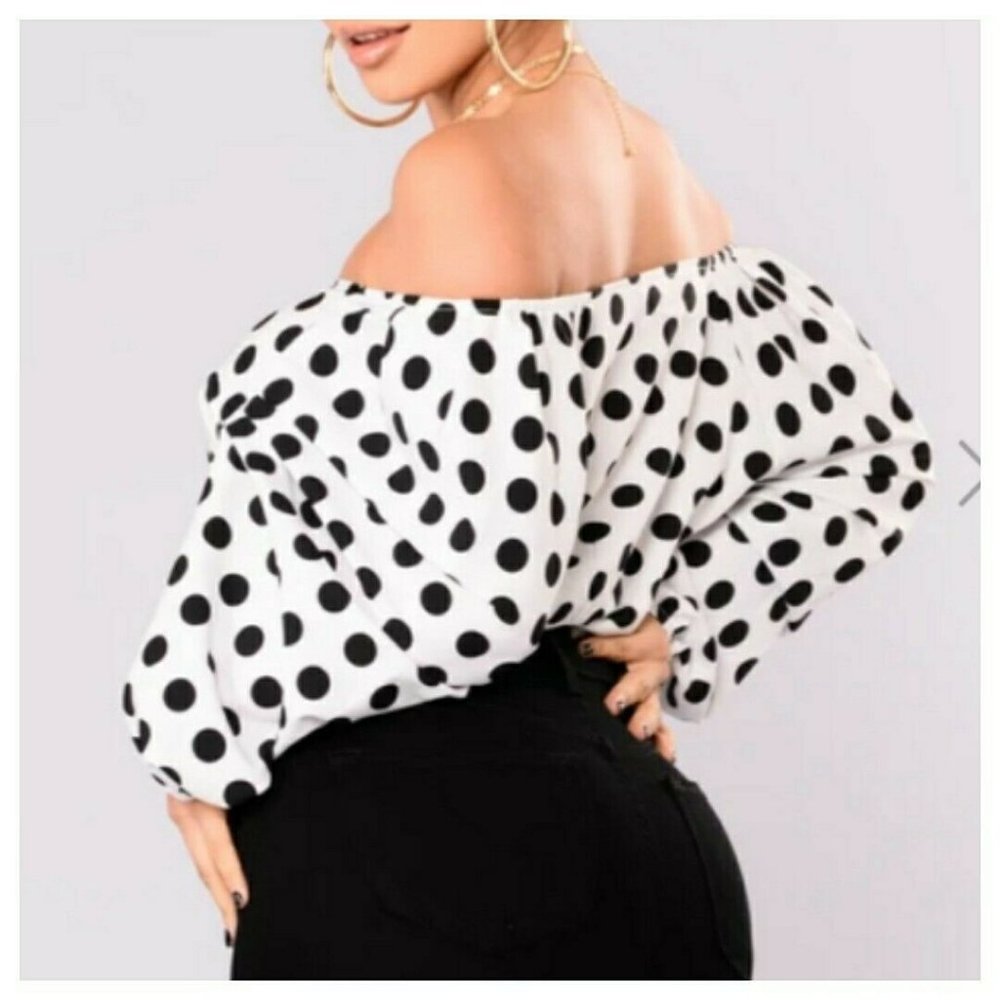 Fashion Nova Off Shoulder Top Gabby Surplice 1X - Picture 2 of 4
